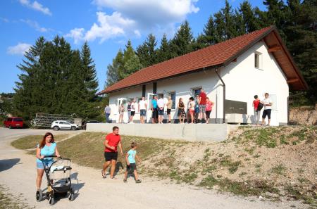 OTVORITEV GARDEROB NK RAKEK 28 FOTO LJUBO VUKELIČ